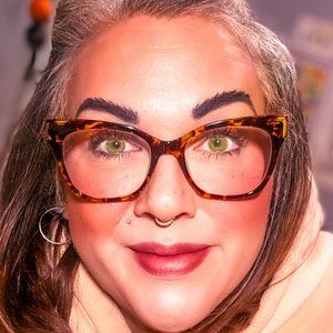 Meet your Posher, Tobi